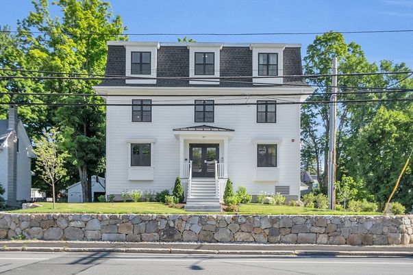 Exterior, Facade, Georgian