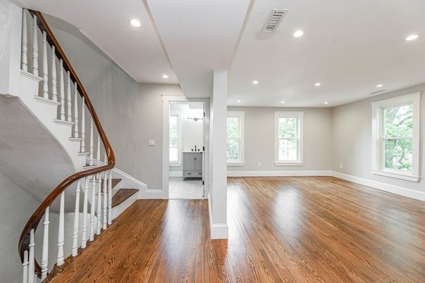 Empty room, Interior, Recessed Lighting, Wood Texture Flooring