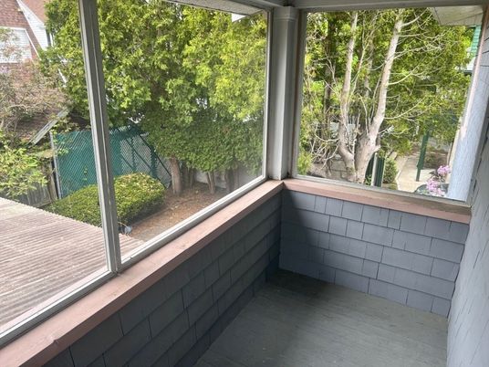 Interior, Sun Room, Wood Texture Flooring