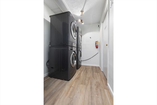 Interior, Utility Closets, Washer, Wood Texture Flooring