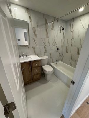 Bathroom, Interior, Marble Walls, Recessed Lighting