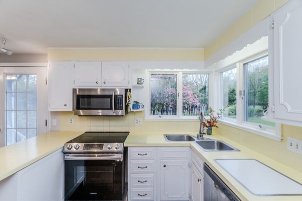 Interior, Kitchen, Stainless Steel Appliances