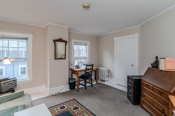 Home Office, Interior