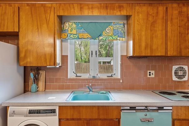 Interior, Kitchen, Washer