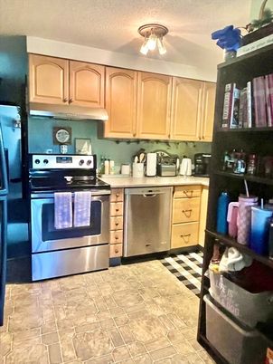 Interior, Kitchen, Stainless Steel Appliances