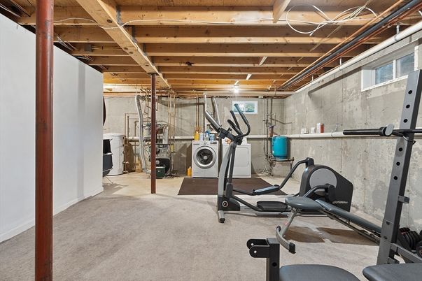 Fitness Equipment, Interior, Wooden Beams