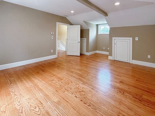 Empty room, Interior, Recessed Lighting, Wooden Beams, Wood Texture Flooring