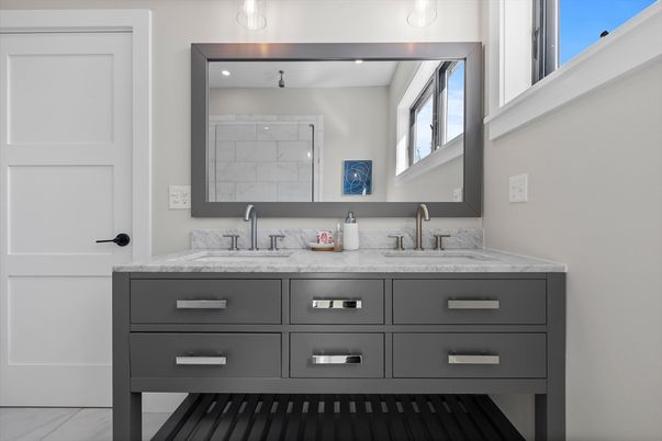 Bathroom, Dual Sink Vanities, Interior