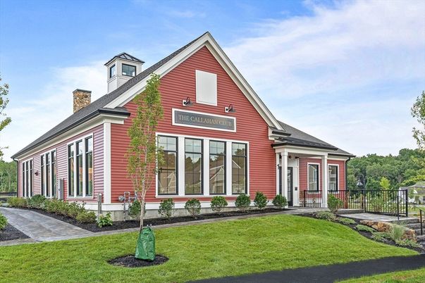 Exterior, Facade, Brick Traditional