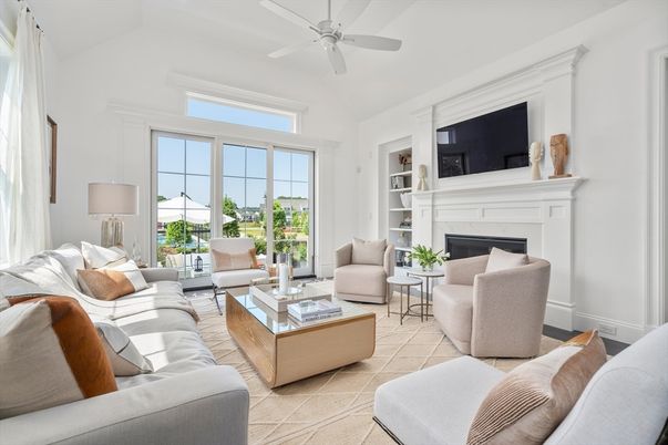 Fireplace, Interior, Living room