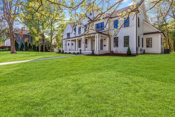 Backyard, Exterior, Facade, Cape Cod