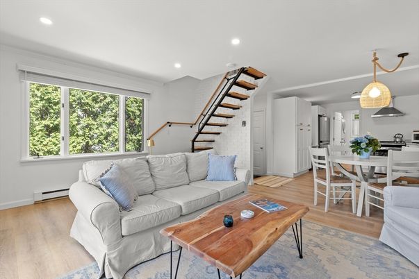 Dining room, Interior, Kitchen, Living room, Pendant Lights, Recessed Lighting, Wood Texture Flooring