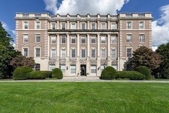 Backyard, Exterior, Facade, Rowhouse