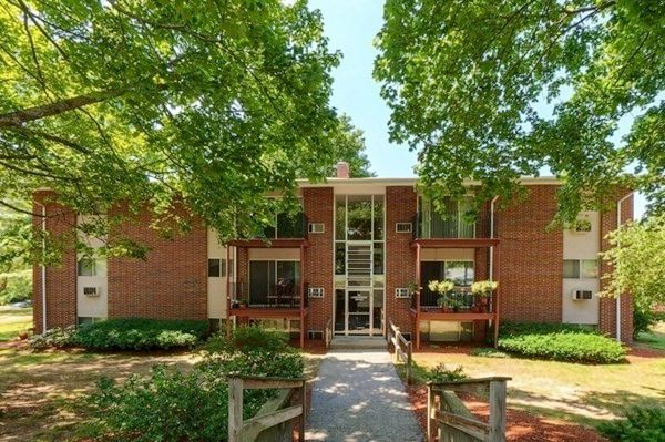 Exterior, Facade, Brick Facade, Modern