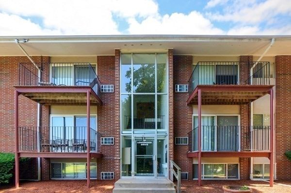 Exterior, Facade, Brick Facade, Rowhouse