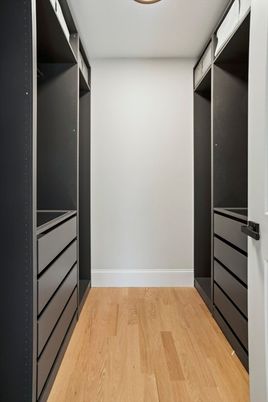 Interior, Walk-in Closets, Wood Texture Flooring