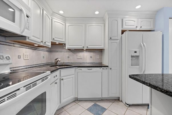 Interior, Kitchen, Recessed Lighting