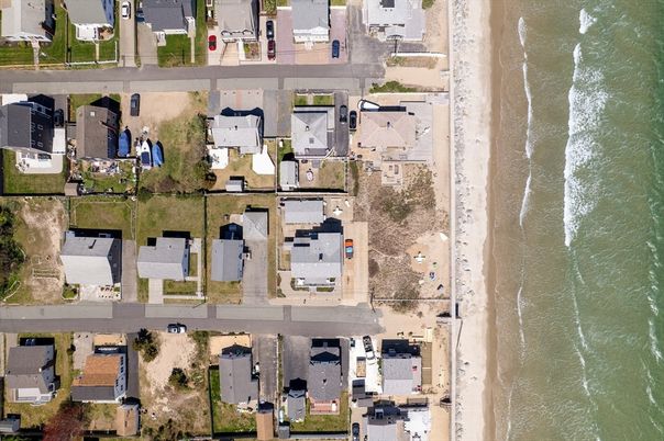 Exterior, Drone