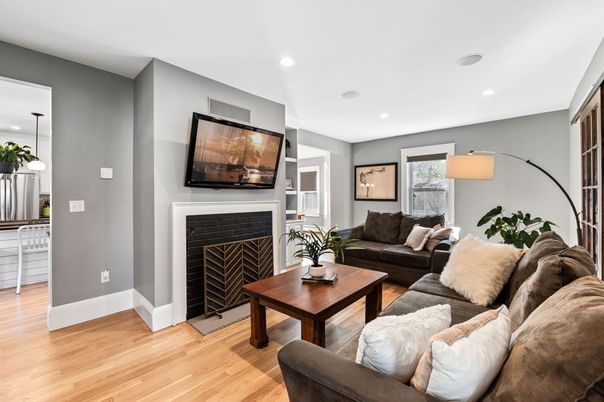 Fireplace, Interior, Living room, Pendant Lights, Recessed Lighting, Wood Texture Flooring