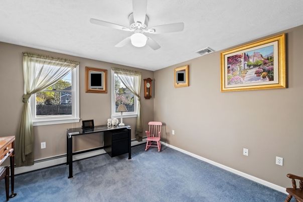 Home Office, Interior