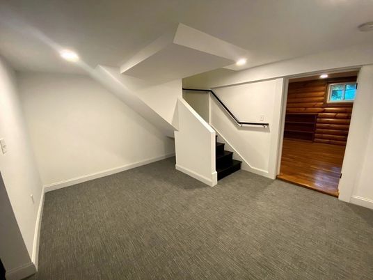 Empty room, Interior, Recessed Lighting, Wood Texture Flooring, Wooden Walls