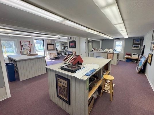 Home Office, Interior