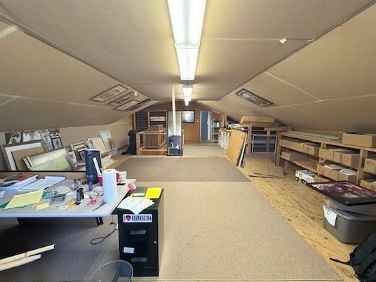 Home Office, Interior