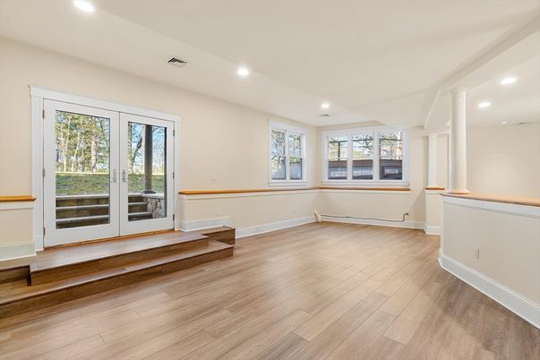 Empty room, Interior, Recessed Lighting, Wood Texture Flooring