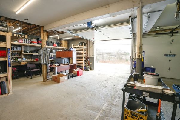 Garage, Interior