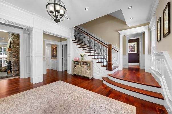 Interior, Pendant Lights, Recessed Lighting, Wood Texture Flooring