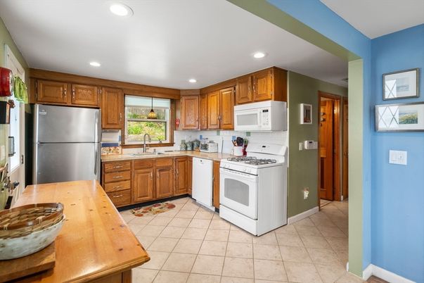 Interior, Kitchen, Recessed Lighting