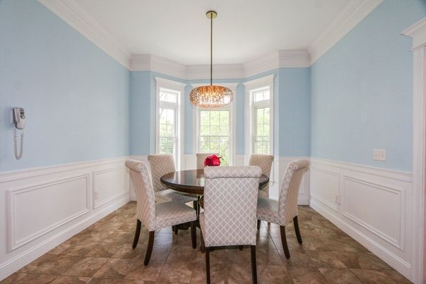 Chandelier, Dining room, Interior, Pendant Lights