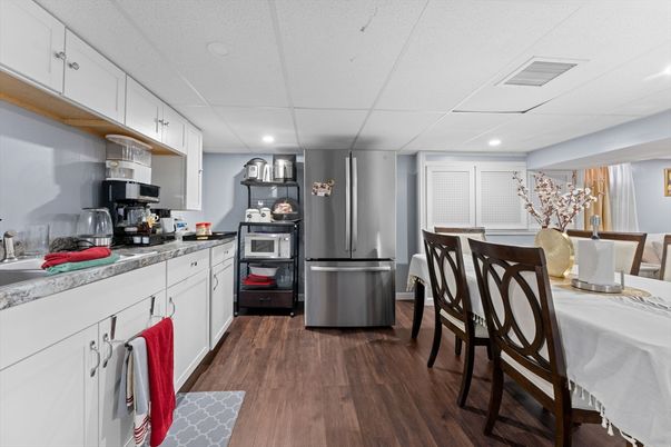 Dining room, Interior, Kitchen, Recessed Lighting, Stainless Steel Appliances, Wood Texture Flooring