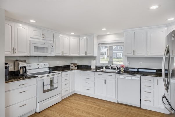 Interior, Kitchen, Recessed Lighting, Wood Texture Flooring