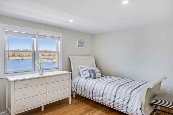 Bedroom, Interior, Recessed Lighting, Water, Wood Texture Flooring