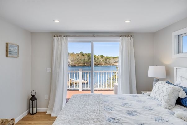 Bedroom, Interior, Recessed Lighting, Water, Wood Texture Flooring