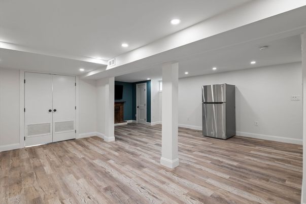 Empty room, Interior, Kitchen, Recessed Lighting, Wood Texture Flooring