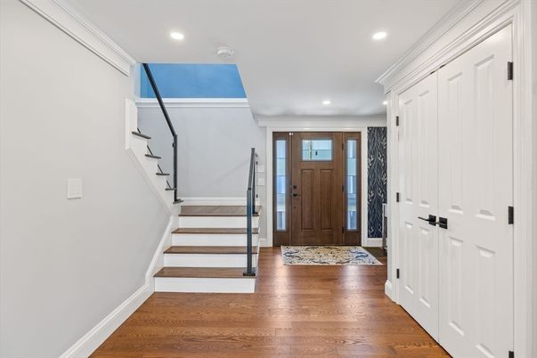 Interior, Recessed Lighting, Wood Texture Flooring