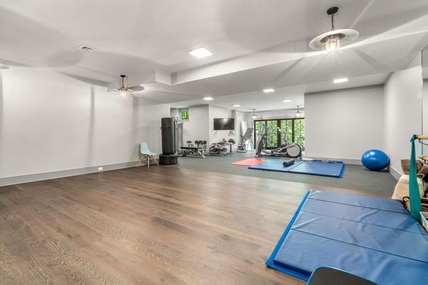 Fitness Equipment, Interior, Recessed Lighting, Wood Texture Flooring