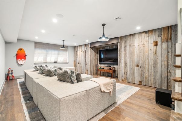 Interior, Living room, Pendant Lights, Recessed Lighting, Wood Texture Flooring, Wooden Walls
