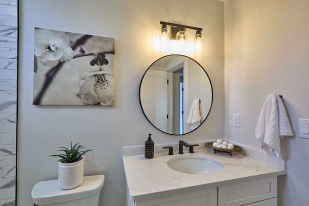 Bathroom, Dual Sink Vanities, Interior