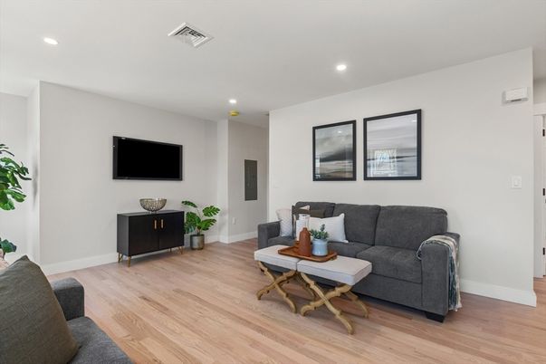 Interior, Living room, Recessed Lighting, Wood Texture Flooring