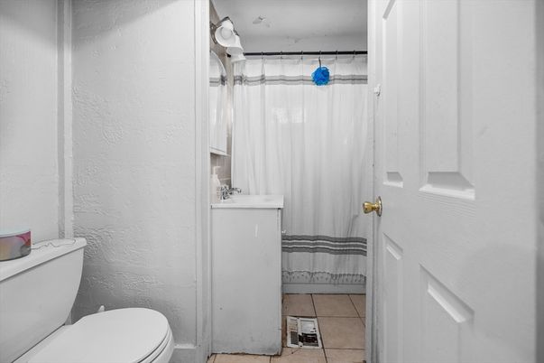 Bathroom, Interior