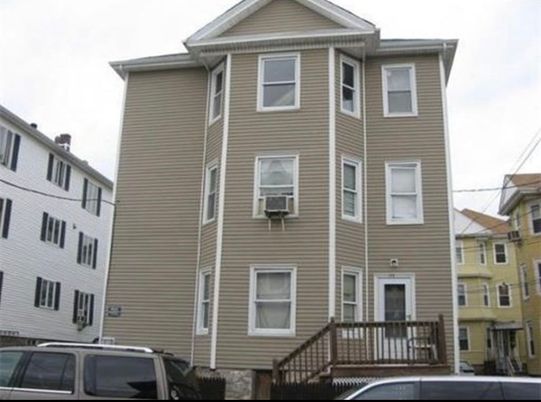 Exterior, Facade, Rowhouse