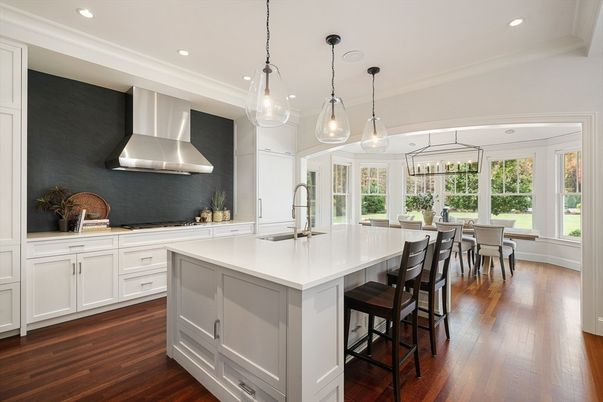 Dining room, Interior, Kitchen, Pendant Lights, Recessed Lighting, Wood Texture Flooring