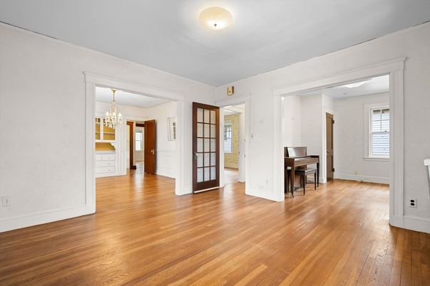 Chandelier, Empty room, Interior, Piano, Wood Texture Flooring