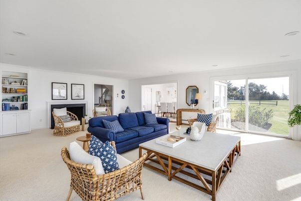 Fireplace, Interior, Living room, Recessed Lighting
