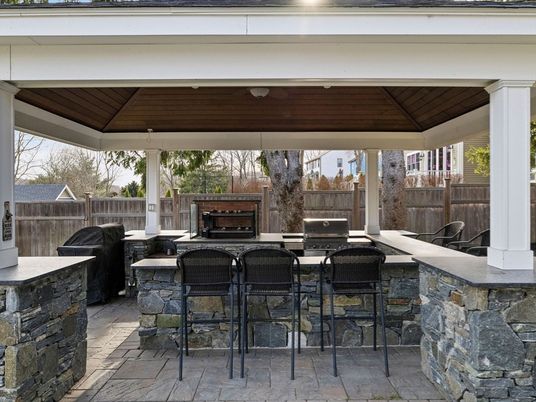 Exterior, Fireplace