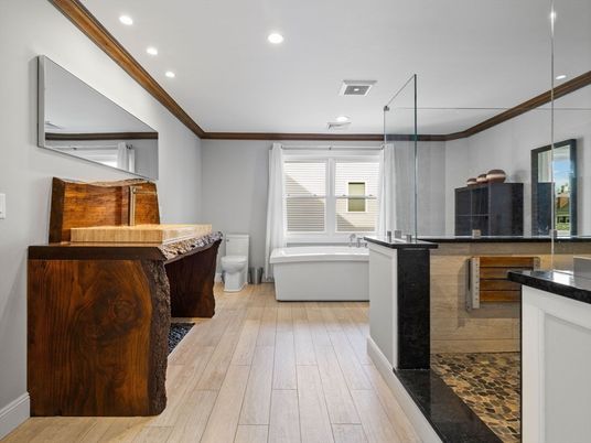 Bathroom, Free Standing Baths, Interior, Pendant Lights, Recessed Lighting, Wood Texture Flooring