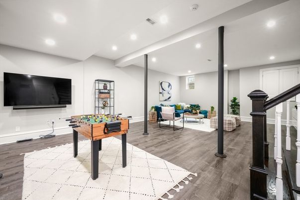 Game Room, Interior, Living room, Recessed Lighting, Wood Texture Flooring